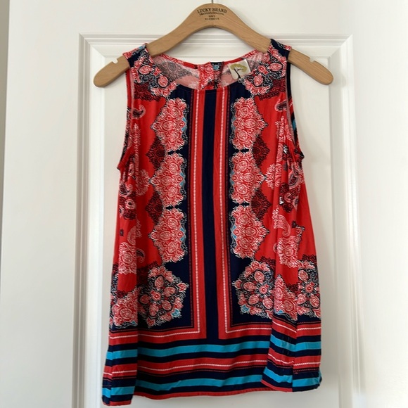 Anthropologie's Fig & Flower Paisley Border Print Tank w Abalone Buttons in Back - Picture 2 of 10